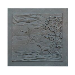 Placa decorada de hierro fundido Cazador para chimenea – Dimensiones cm 78 x 75 h x 1 (espesor)