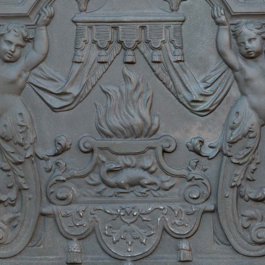 Placa de chimenea de hierro fundido decorada PUTTI – Dimensiones cm 80 x 80 h x 2 (espesor) 